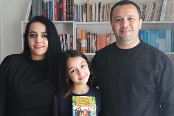 9 Yaşındaki Çocuk Hayal Dünyasını Kitaba Dönüştürdü