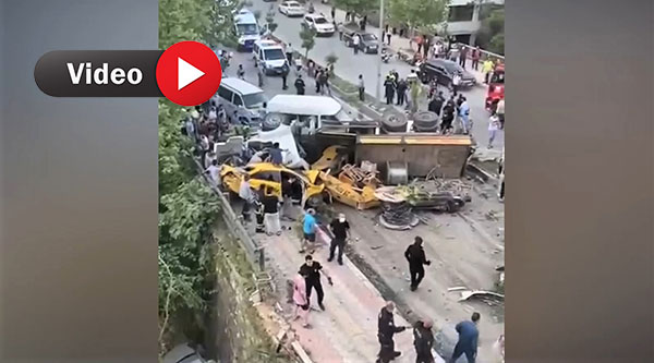 Hatay’da feci kaza: 4 ölü 4 yaralı Kaza anı kamerada