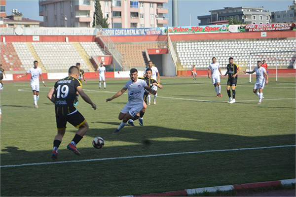 Mersin İdmanyurdu Kahramanmaraş’ta yarı final biletini kaptı