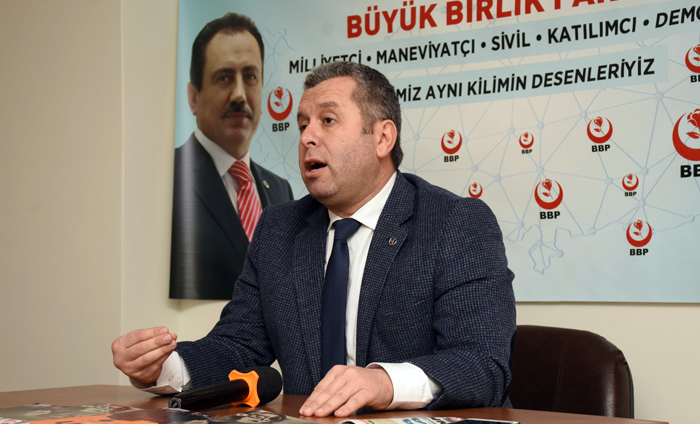 Yardımcıoğlu’ndan AK Parti ve MHP Kahramanmaraş Milletvekillerine: Kardan Adamlarsınız, Eriyorsunuz