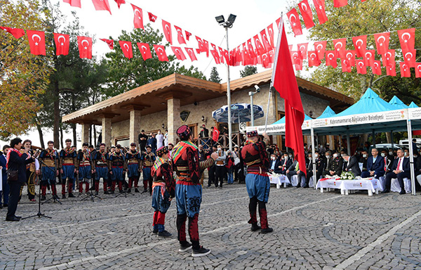 Güngör: “Türk Bayrağı Ümmetin Ümididir”