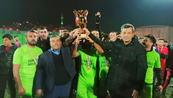 Karşılaşmalar sonunda finale kalan Kadıoğluçiftliği Mahallesi ve Kırmakaya Mahallesi karşılaşması,