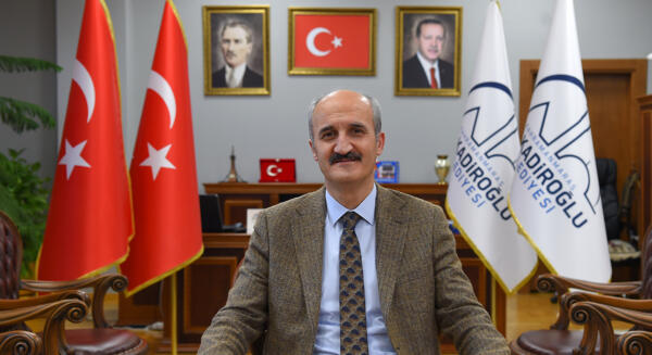 Dulkadiroğlu Belediye Başkanı Necati Okay, 12 Şubat Kurtuluş Günü dolayısıyla