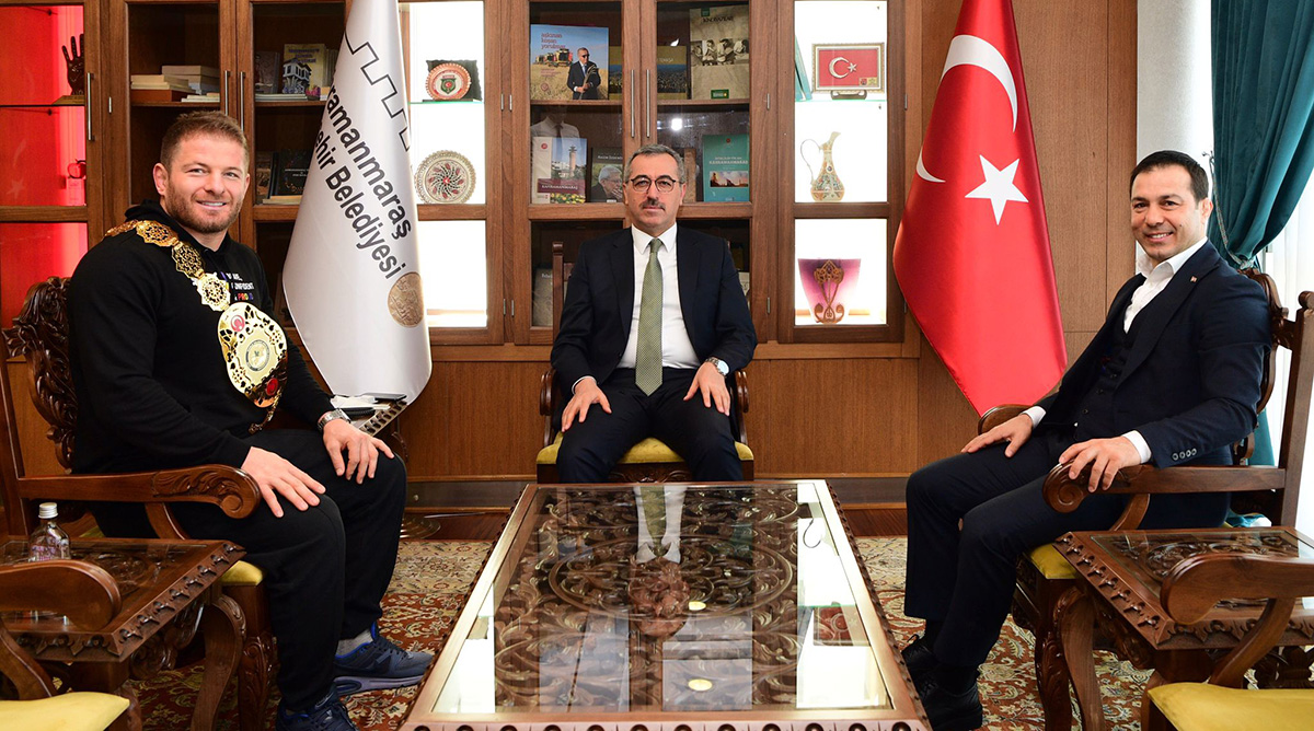 Büyükşehir Belediye Başkanı Hayrettin Güngör, Türkiye Güreş Federasyonu Başkanı Şeref
