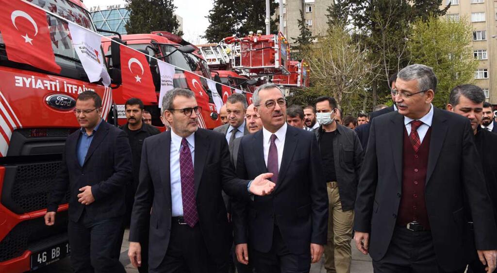 Toplu taşımada  yeni araçlar vatandaşın hizmetine sunuldu