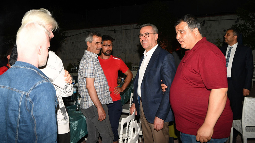 Kahramanmaraş Büyükşehir Belediyesi ev sahipliğinde düzenlenen Goalball Turnuvası’nda mücadele eden