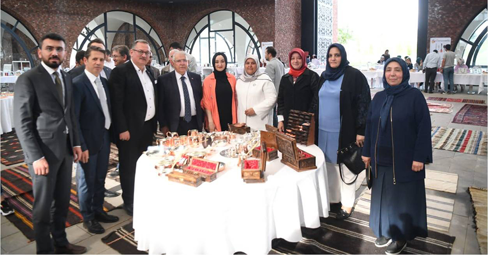 Cumhurbaşkanlığı himayesinde, Cumhurbaşkanı Recep Tayyip Erdoğan’ın eşi Emine Erdoğan’ın öncülüğünde