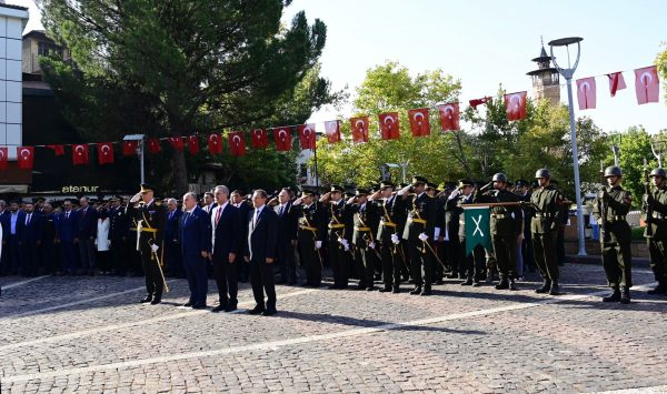 30 Ağustos Zafer Bayramı’nın 100’üncü yıl dönümü Kahramanmaraş’ta coşkuyla kutlandı.
