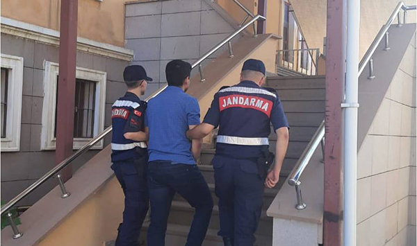 Kahramanmaraş’ın Göksun ilçesinde silahlı terör örgütü FETÖ’den aranan 3 kişi