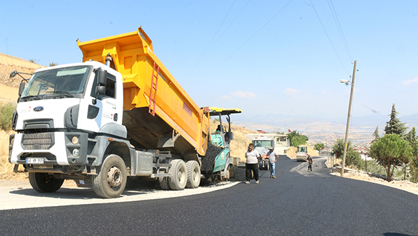 Büyükşehir Belediyesi, Onikişubat ilçesi Fatmalı Mahallesi’nin yaklaşık 2 kilometre uzunluğundaki