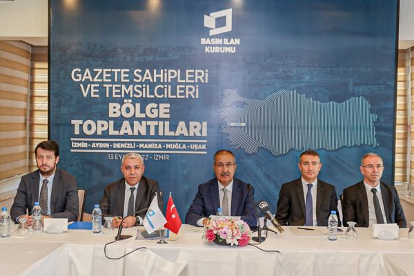 Gazete Sahipleri ve Temsilcileri Toplantılarının ikincisi BİK Genel Müdürü Cavit