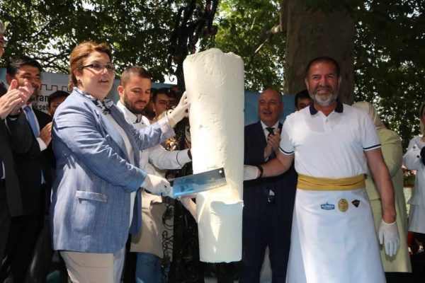 Aile ve Sosyal Hizmetler Bakanı Derya Yanık, Kahramanmaraş’ta düzenlenen “ailemizin