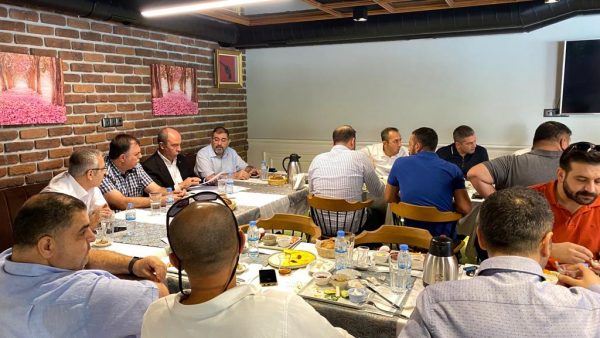 Kahramanmaraş Ticaret ve Sanayi Odası (KMTSO) yönetimi sektör temsilcileriyle  bir