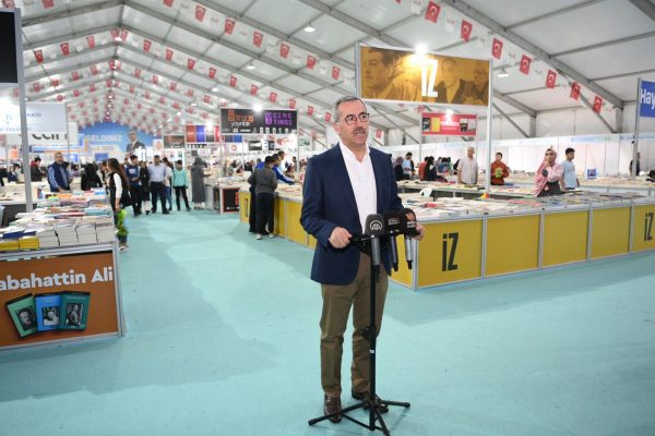 Uluslararası 8. Kitap ve Kültür Fuarı’nın son gününde alanı ziyaret