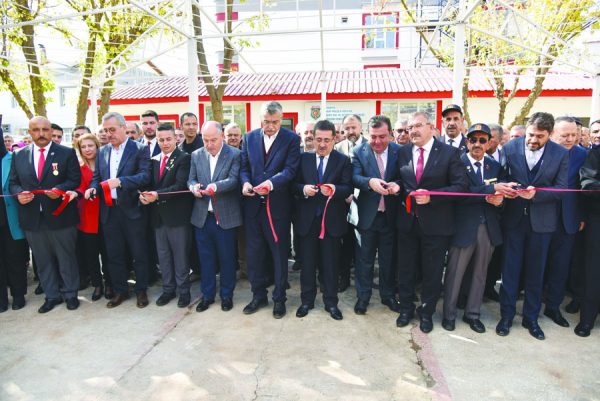 Göksun Belediyesi, vatan savunmasının kahramanlarına özel hizmet binası inşa etti.