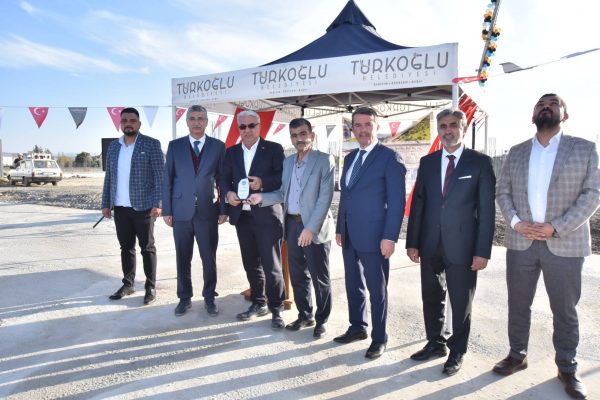 Türkoğlu Küçük Sanayi sitesinin temel atma töreni gerçekleştirildi. Temel atma