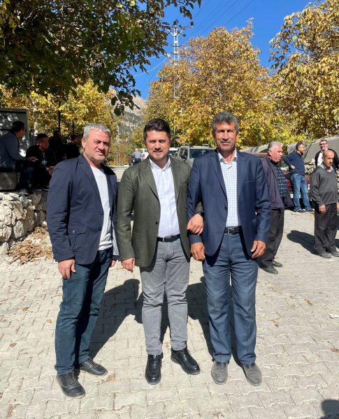 MHP Dulkadiroğlu İlçe Başkanı Ömer Emrah Satıcı ve ilçe yönetimi,