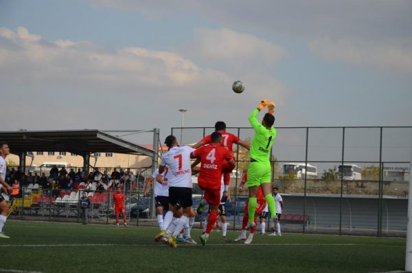 TFF 2. Ligde mücadele eden Yardımcıoğlu Sigorta Kahramanmaraşspor Ligdeki ilk