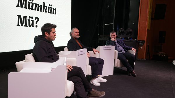 3. Uluslararası Şiir ve Edebiyat Günleri kapsamında düzenlenen konferansta Yazar