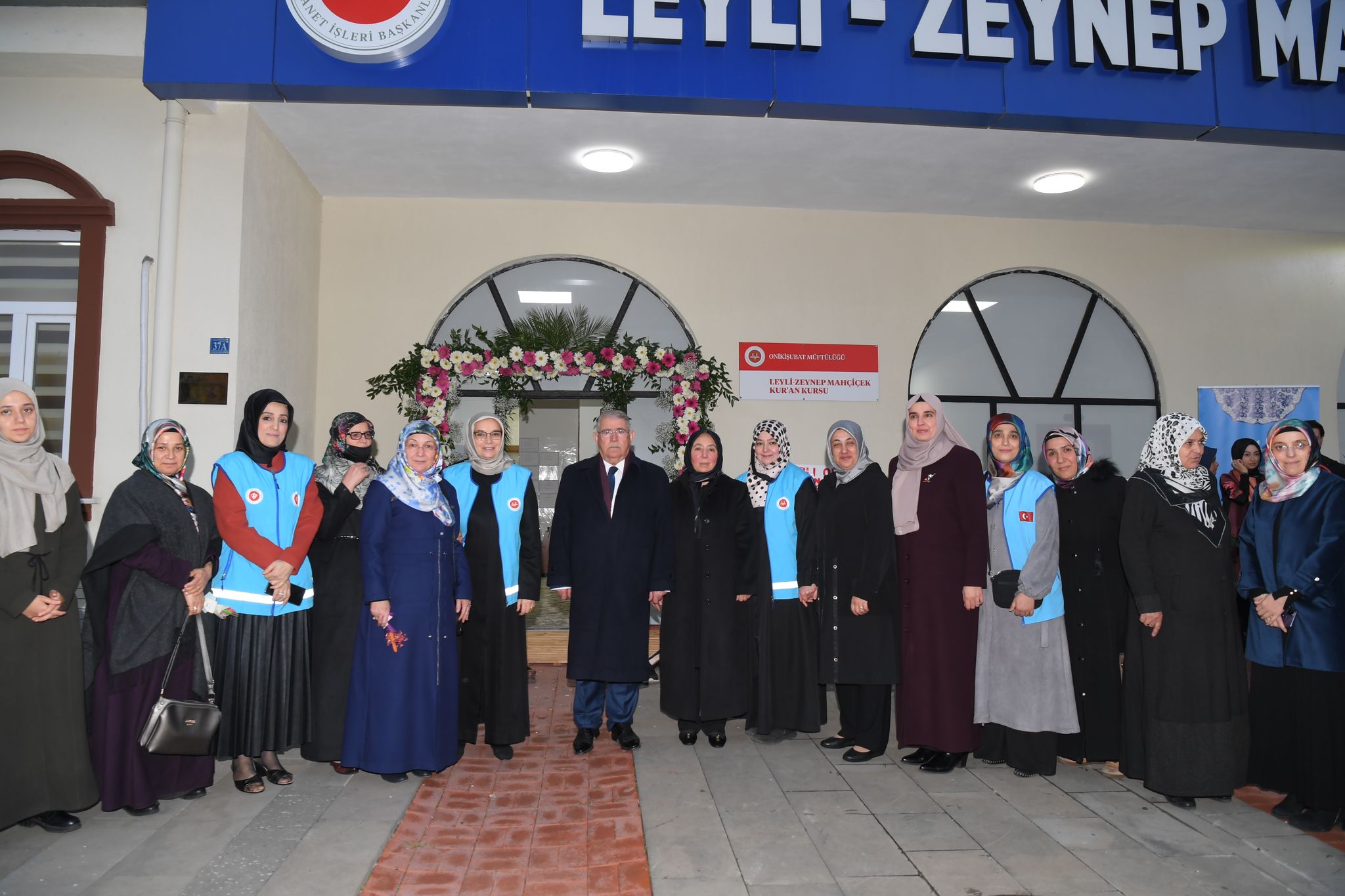 <strong>Leyli-Zeynep Mahçiçek Kur’an Eğitim Merkezi dualarla hizmete açıldı</strong>
