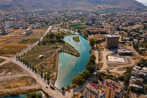 Elbistan Belediye Başkanı Mehmet Gürbüz, daha önce gazinoların bulunduğu ve