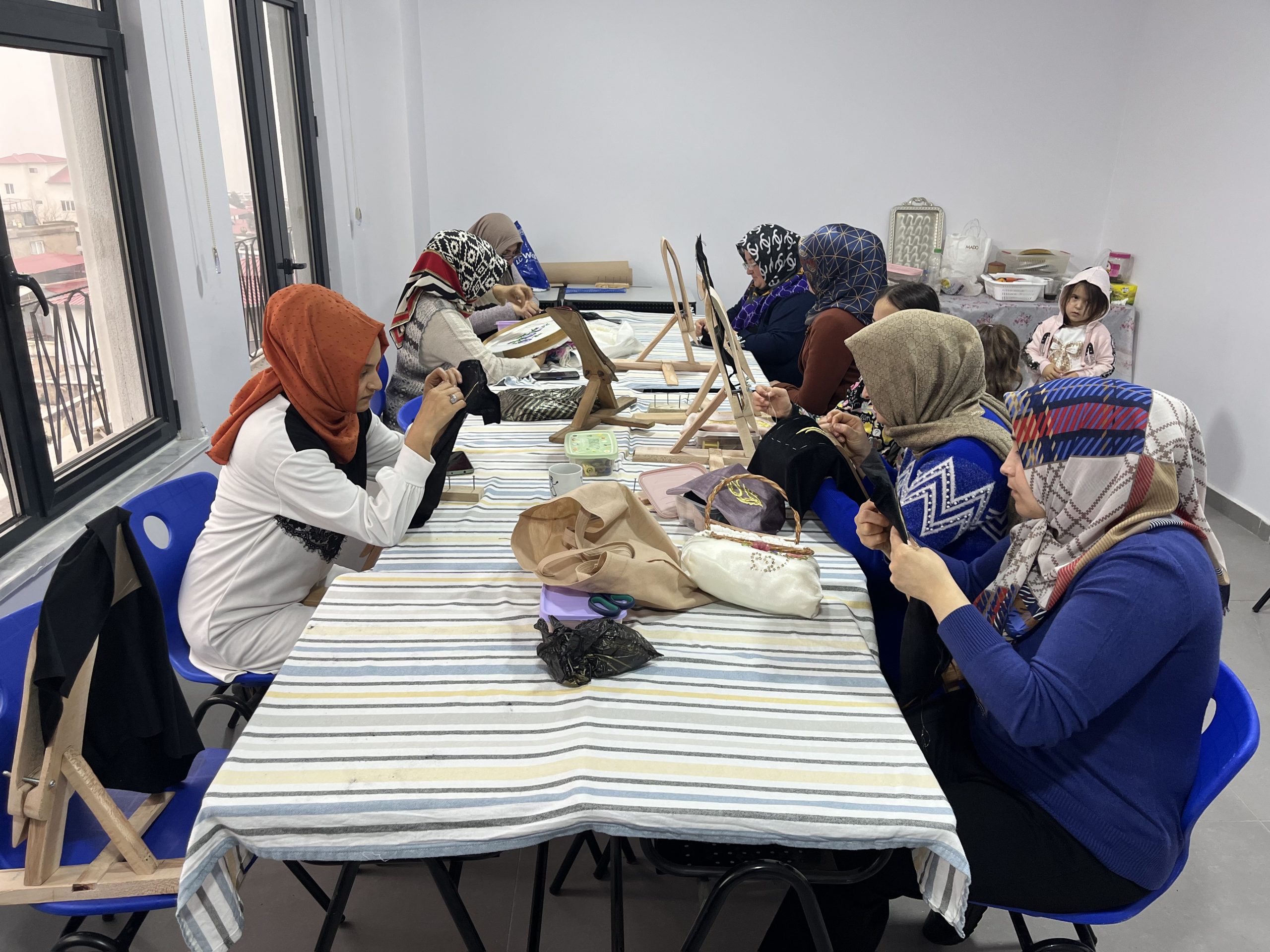 Üreten kadınlar, Onikişubat Belediyesi Bilgi ve Kültür Evleri’nde buluşuyor