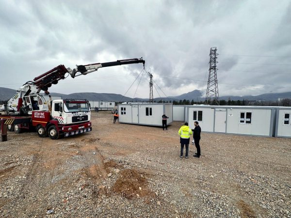Dış Ekonomik İlişkiler Kurulu (DEİK) Elbistan’da depremzede vatandaşların barınabilmesi için