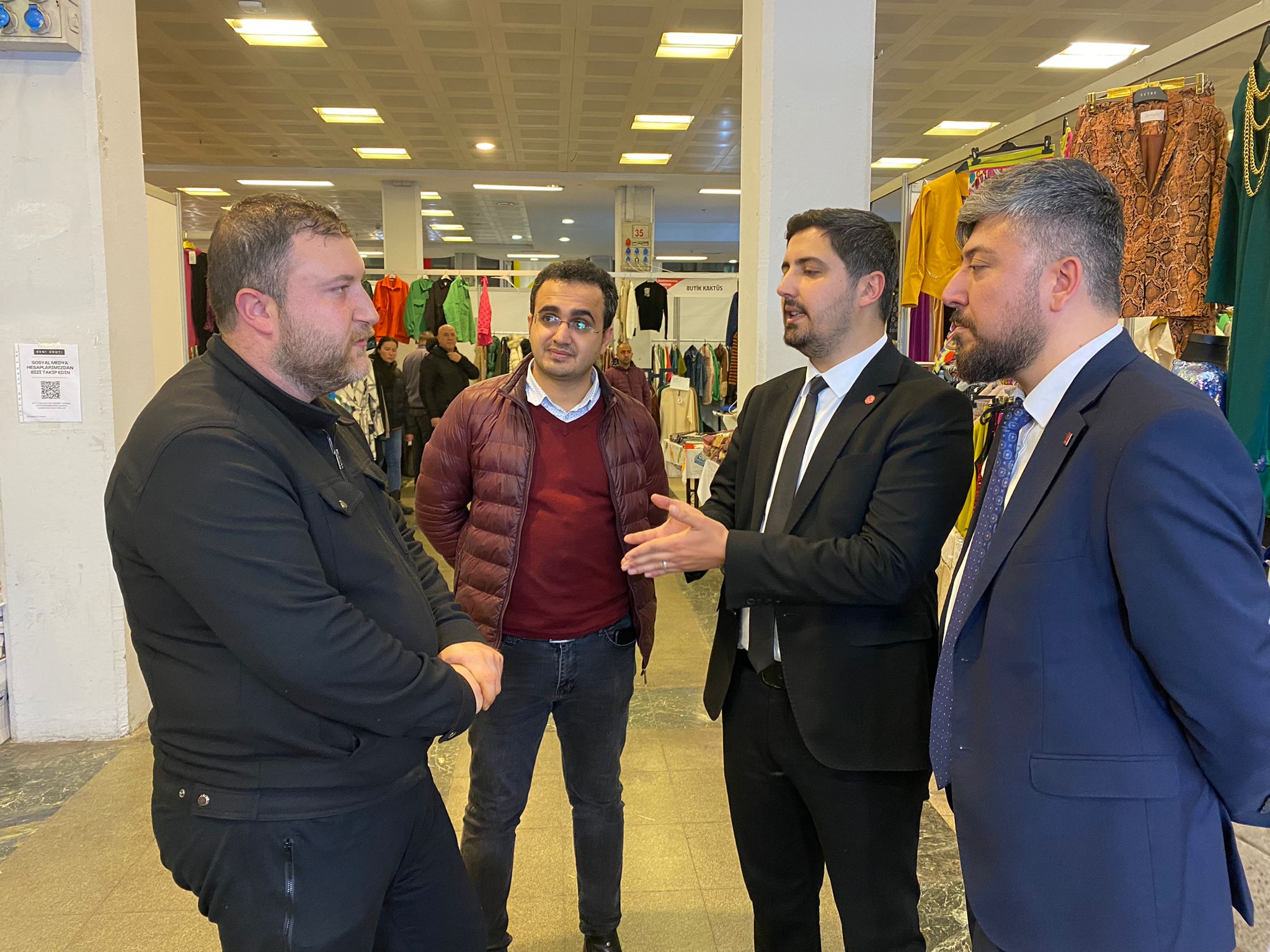 Saadet Partisi İl Başkanı Ahmet Zor, esnaflarla bir araya geldi