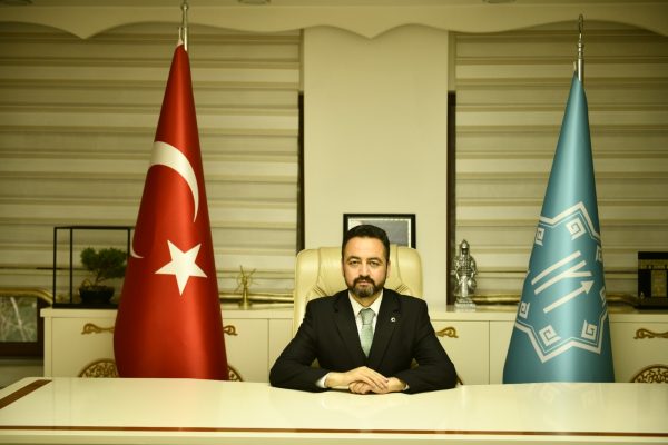 Elbistan Belediye Başkanı Mehmet Gürbüz, on bir ayın sultanı Ramazan