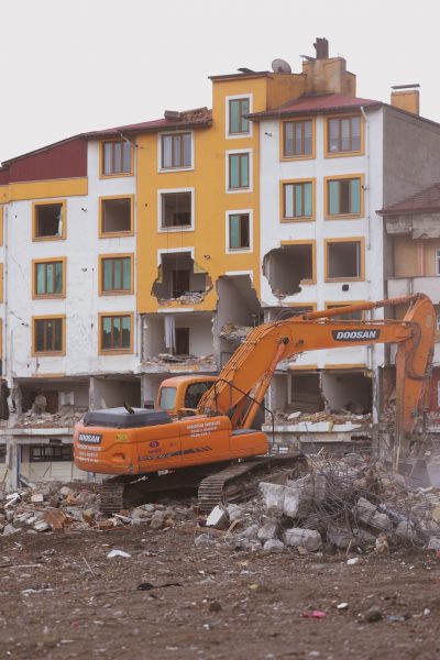 Elbistan Belediye Başkanı Mehmet Gürbüz, Pazarcık ve Elbistan’da meydana gelen