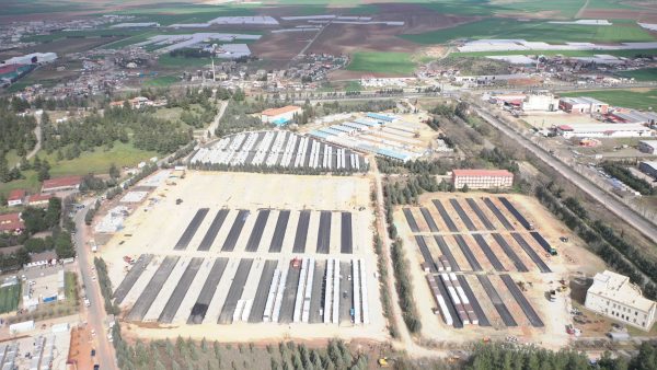 Büyükşehir Belediyesi, Karacasu Geçici Konaklama Merkezi’nde alt ve üstyapı çalışmalarını