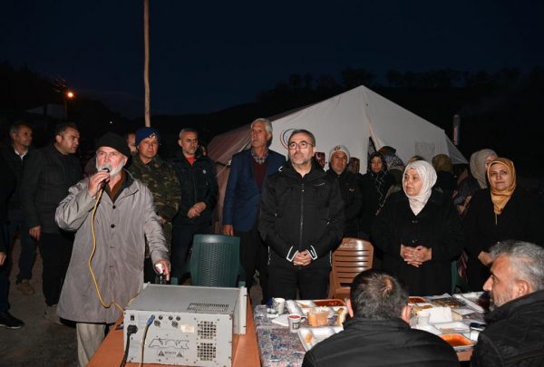 Büyükşehir Belediye Başkanı Hayrettin Güngör, geçirdiği trafik kazası sonucu vefat