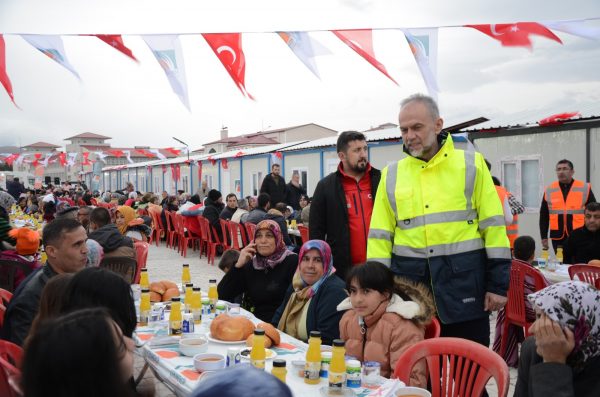 Pazarcık ve Elbistan depremlerin ardından Afşin’e gelerek 350 konteyner kent