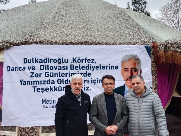 Gazipaşa Mahallesi Muhtarı Metin Bölükbaşı, “Zor günlerimizde yanımızda olan belediyelerimize