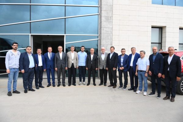 Tekstil alanında faaliyet gösteren Arıkan Mensucat ve Can Konfeksiyon işletmelerini