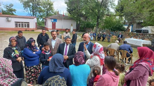 Gün boyu esnaf ve vatandaş ziyaretlerinde bulunan, Kahramanmaraş’ın dört bir