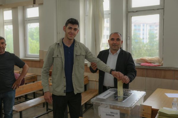 Büyükşehir Belediyesi, Kültür Yayınları’ndan Yitiksöz, Berdücesi, Evelahir ve Müşterek dergilerini