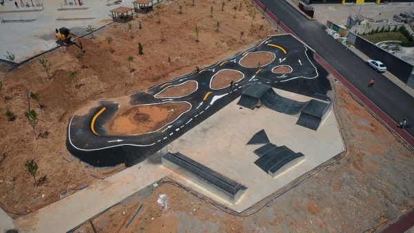 Büyükşehir Belediyesi, Hürriyet Mahallesi’ne 25 bin metrekare yeşil alan kazandırıyor.