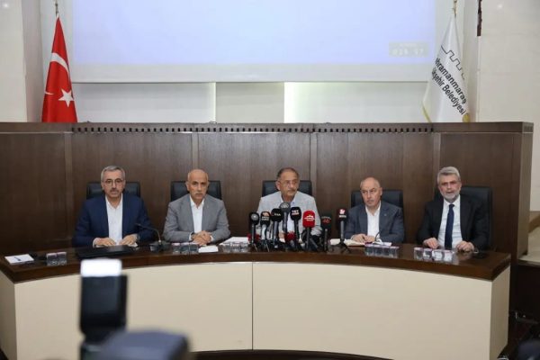 Çevre Şehircilik ve İklim Değişikliği Bakanı Mehmet Özhaseki, 6 Şubat