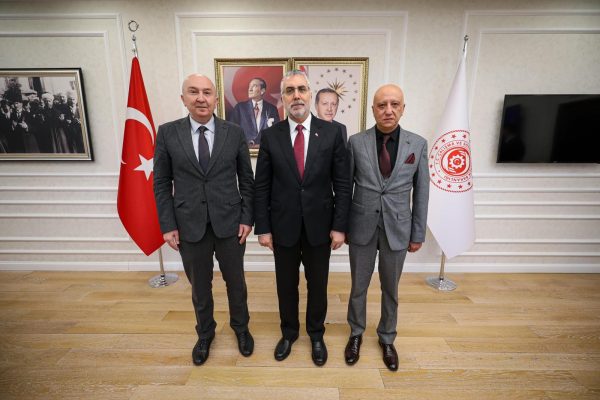 Kahramanmaraş Sütçü İmam Üniversitesi (KSÜ) Rektörü Prof. Dr. Alptekin Yasım,