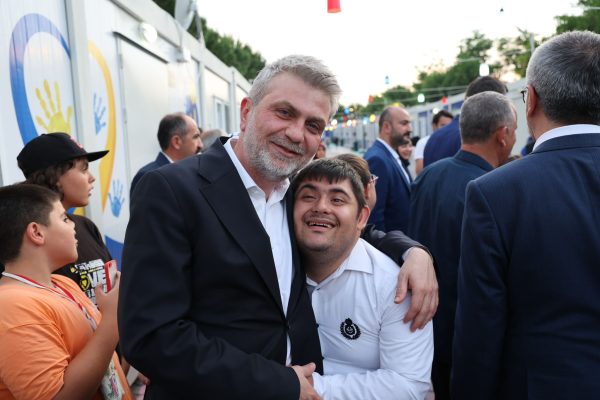 Görgel, “6 Şubat depremleri sebebiyle yüreklerimizin yandığı bu aylarda Kurban