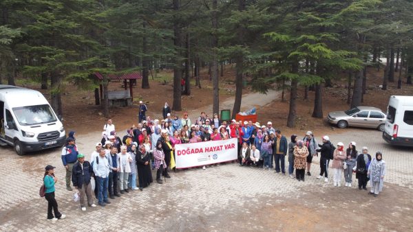Büyükşehir Belediyesi’nin Doğa Yürüyüşleri etkinliğinde doğaseverler Yavşan Yaylası’nı ziyaret etti.