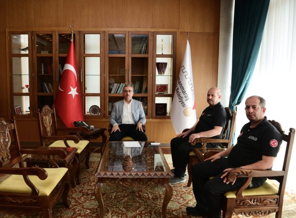 Büyükşehir Belediye Başkanı Hayrettin Güngör, AFAD İl Müdürü Tayfun Temur