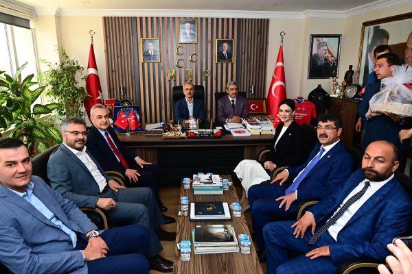 URALOĞLU: AYDIN-DENİZLİ ARASI 2 SAAT 15 DAKİKADAN 1 SAAT 15