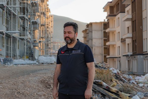 Depremin merkezi Elbistan’da afetzede vatandaşlar için yapımı devam eden toplu