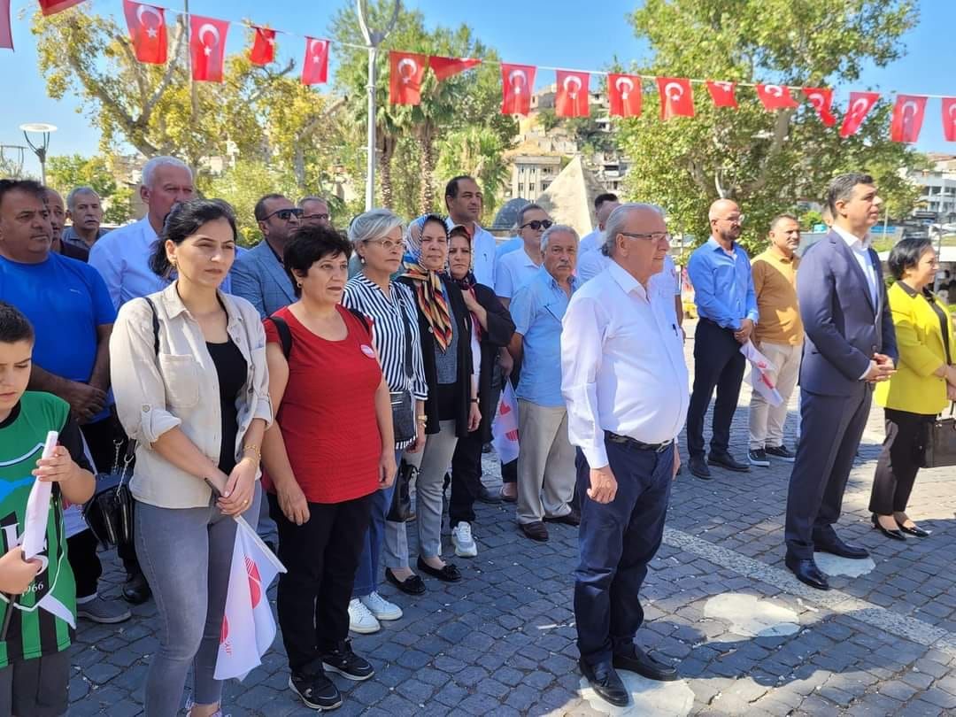 CHP, Kahramanmaraş’ta 100’üncü yılını kutladı