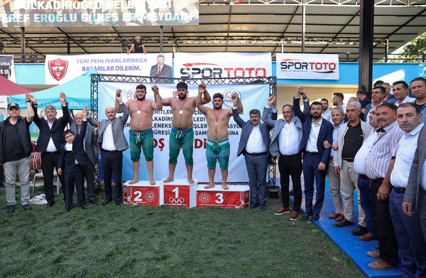 Dulkadiroğlu Belediyesi ve Türkiye Geleneksel Güreşler Federasyonu iş birliğiyle Dereköy