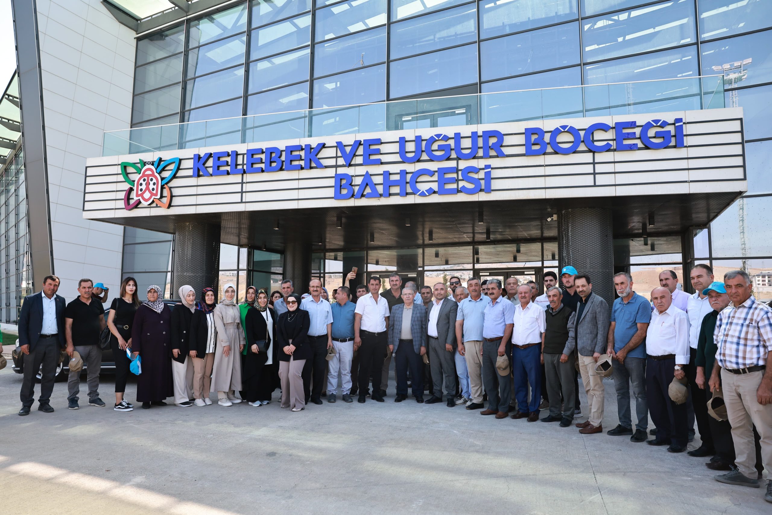 Oniki,şubat Belediye Başkanı Hanefi Mahçiçek, AK Parti İlçe teşkilatlarıyla buluşmaya