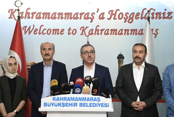 Dulkadiroğlu’nun imar durumuna ilişkin açıklamalarda bulunan Başkan Güngör, “Dulkadiroğlu ilçemizde