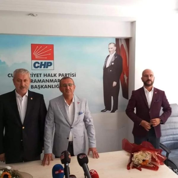 CHP İl Başkanlığında Devir Teslim Oldu Geçtiğimiz cumartesi yapılan Cumhuriyet